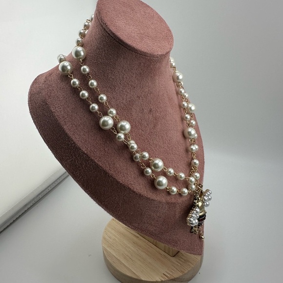 Anthropologie Pearl Bee Elegant Long Gold Necklace - Picture 6 of 17